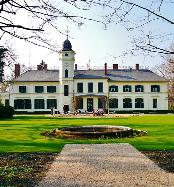 Schloss Britz - Umzugsunternehmen in Britz