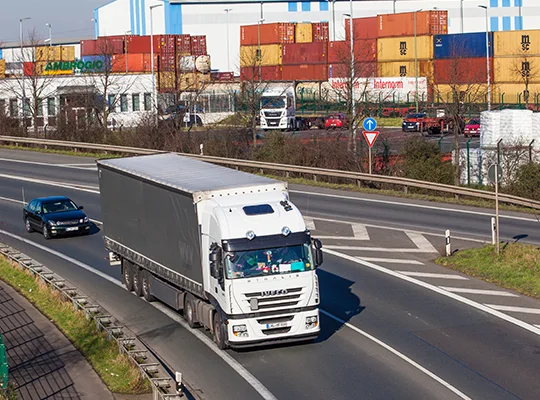 Kunsttransporte sicher gestalten: Verpackung und Versicherung