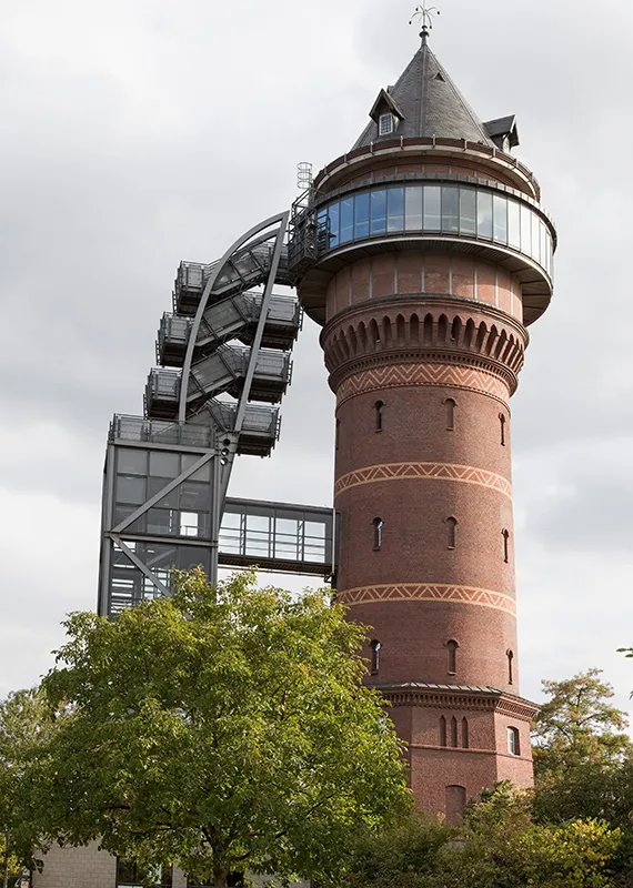 Professionelle Umzugsdienste von Berlin nach Mülheim an der Ruhr mit Berliner Umzüge. Erfahrenes Team, transparente Preise und umfassender Service. Jetzt Angebot einholen!